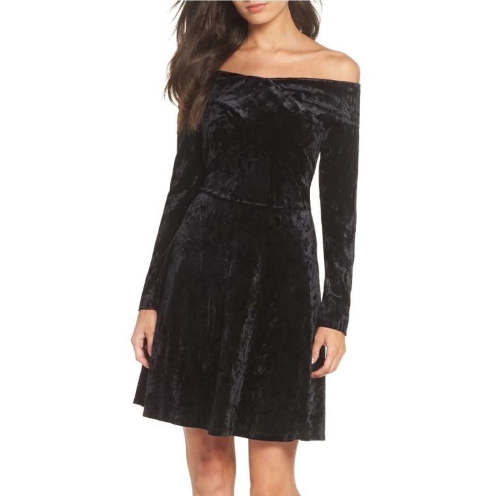 Chelsea28 |Off The Shoulder Velvet Cocktail Dress